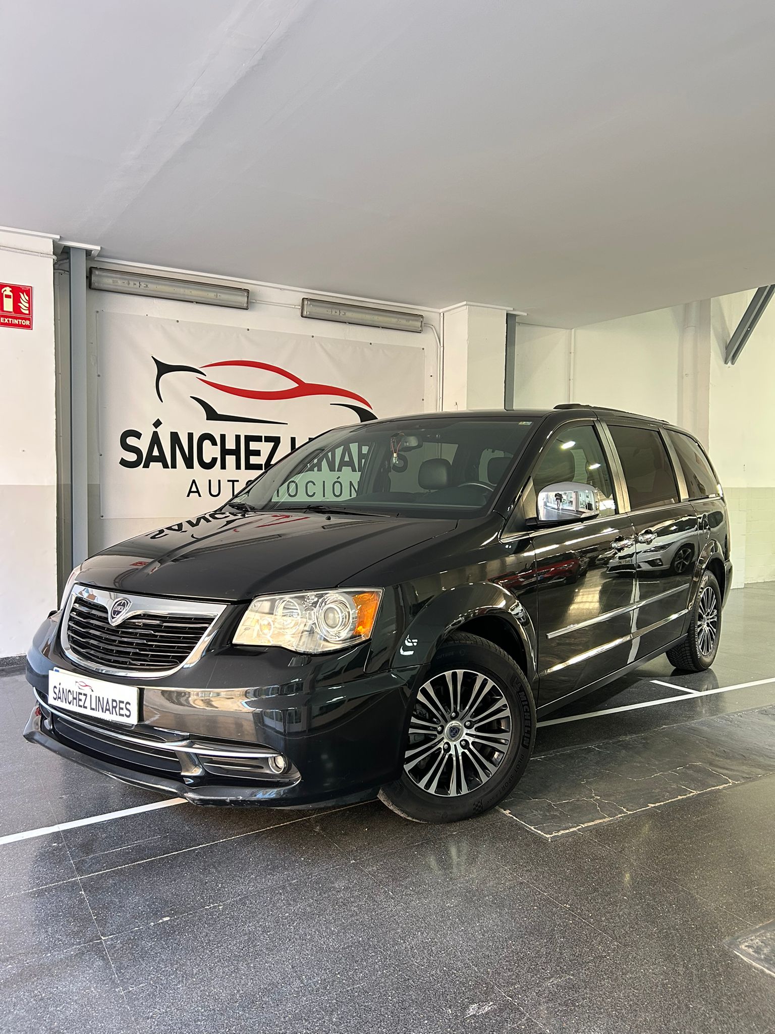 LANCIA VOYAGER 2.8 MULTIJET CRD FAMILY CLASS